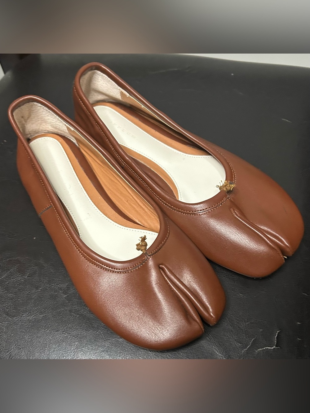 Hand Made Ippeum Leather Split-Toe Ballet Flats in Brown